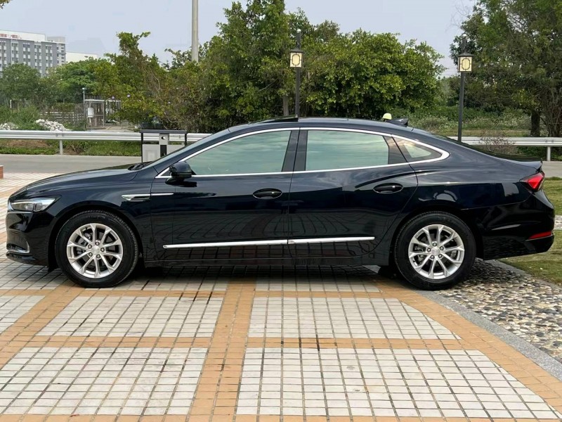 汕头21年别克君越3