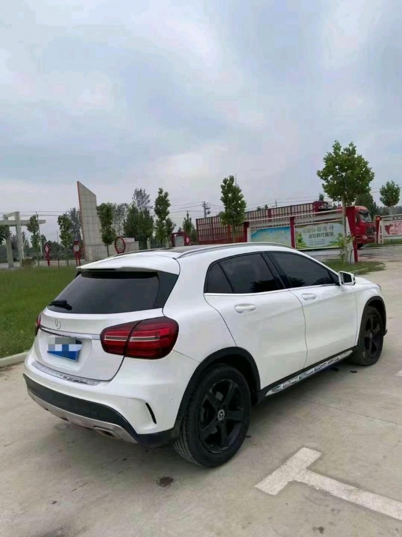 枣庄20年奔驰GLA5
