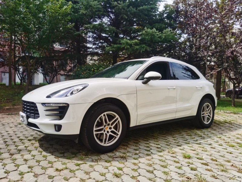 青岛17年保时捷Macan2