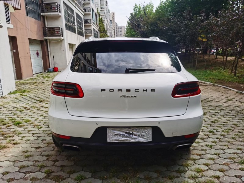 青岛17年保时捷Macan9