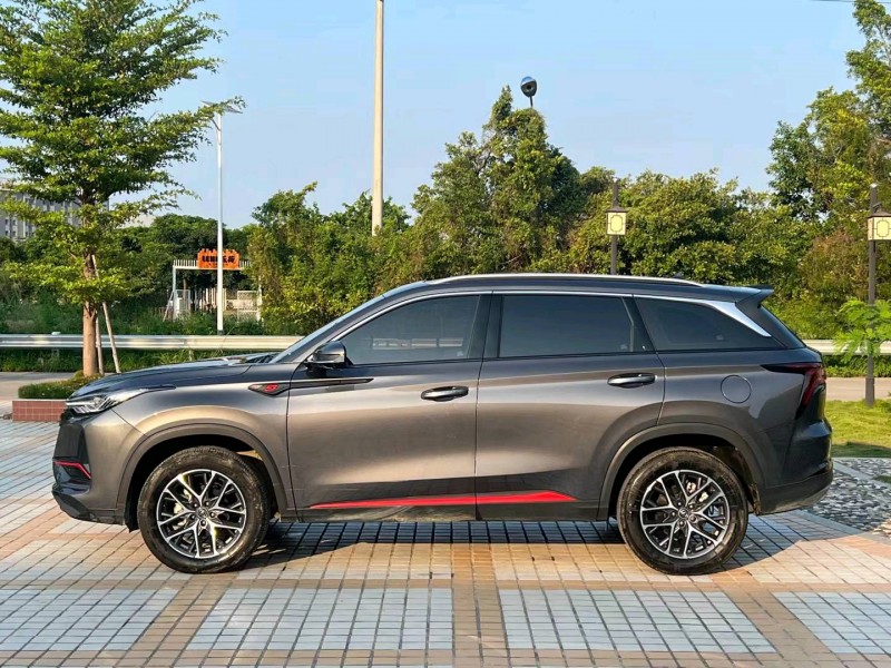 汕头22年长安汽车CS753