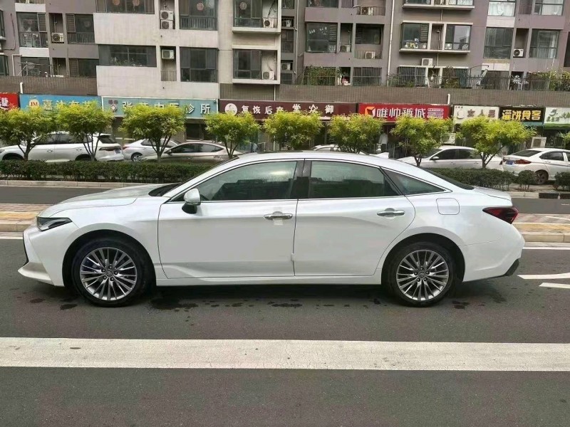 邯郸22年丰田亚洲龙3