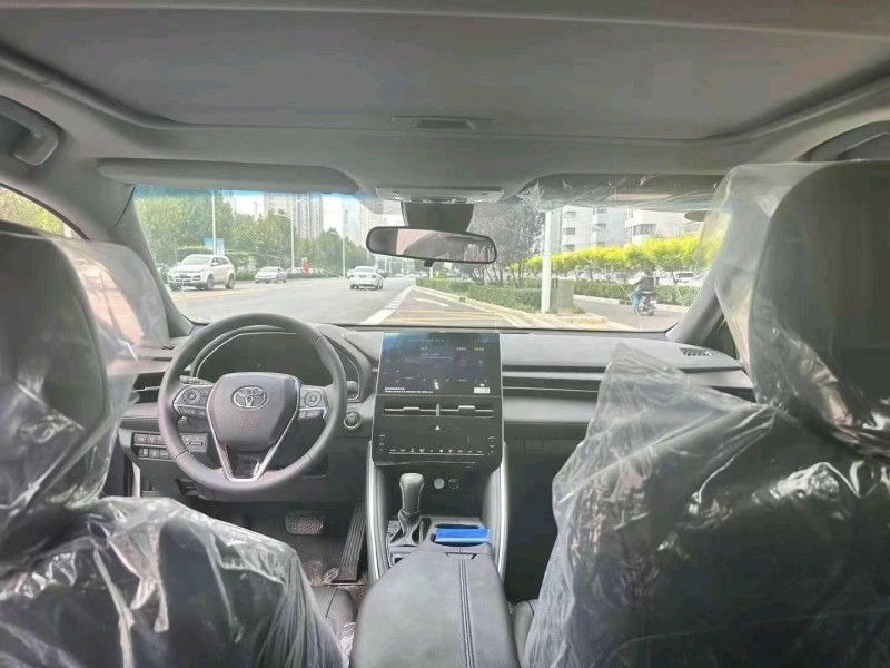 邯郸22年丰田亚洲龙8