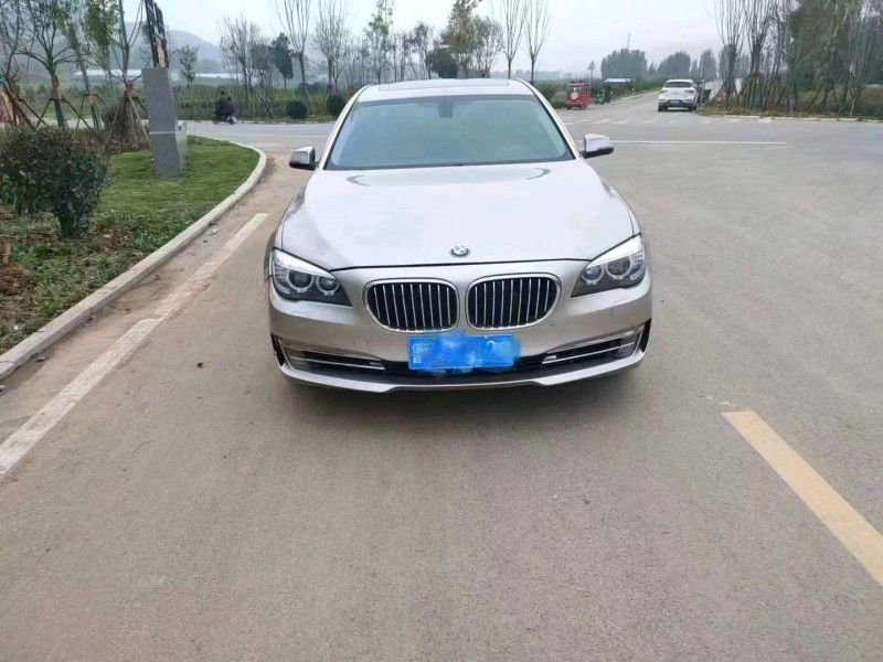 济南13年宝马7系1