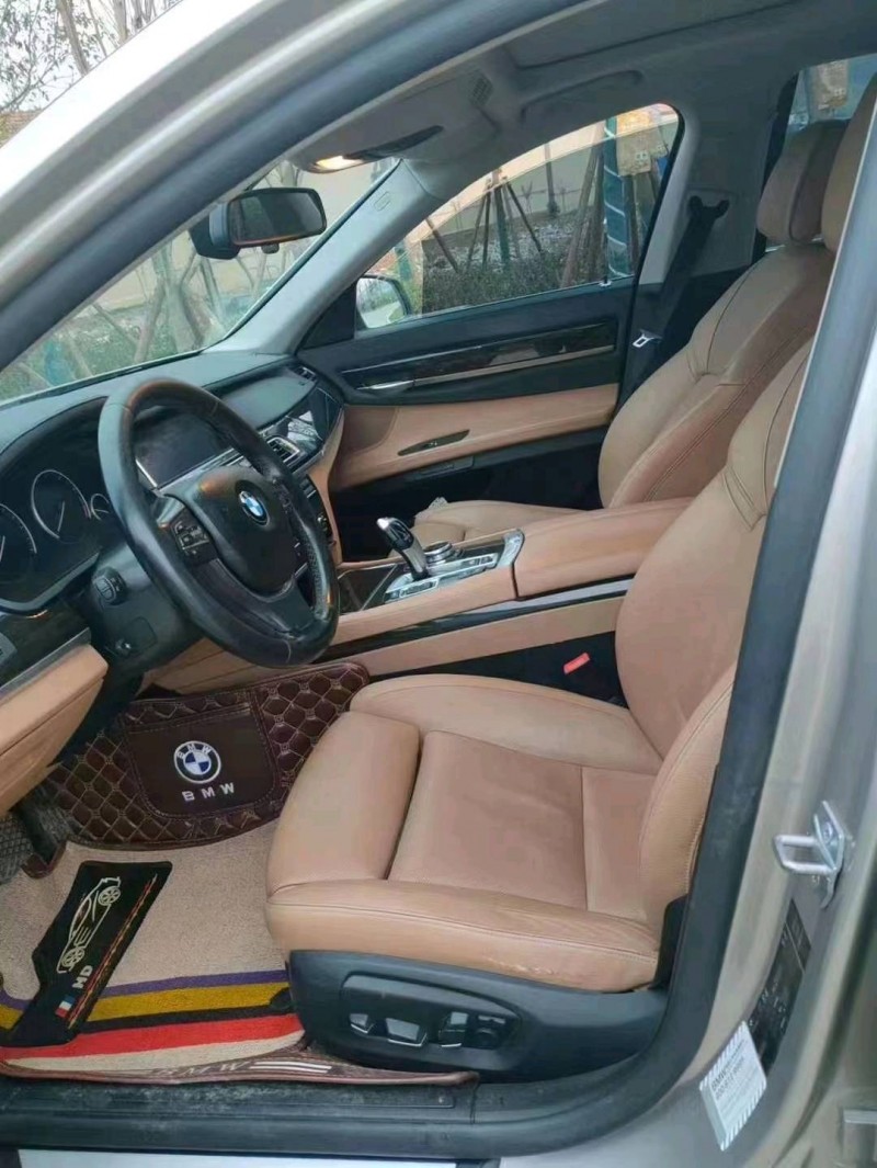 济南13年宝马7系4