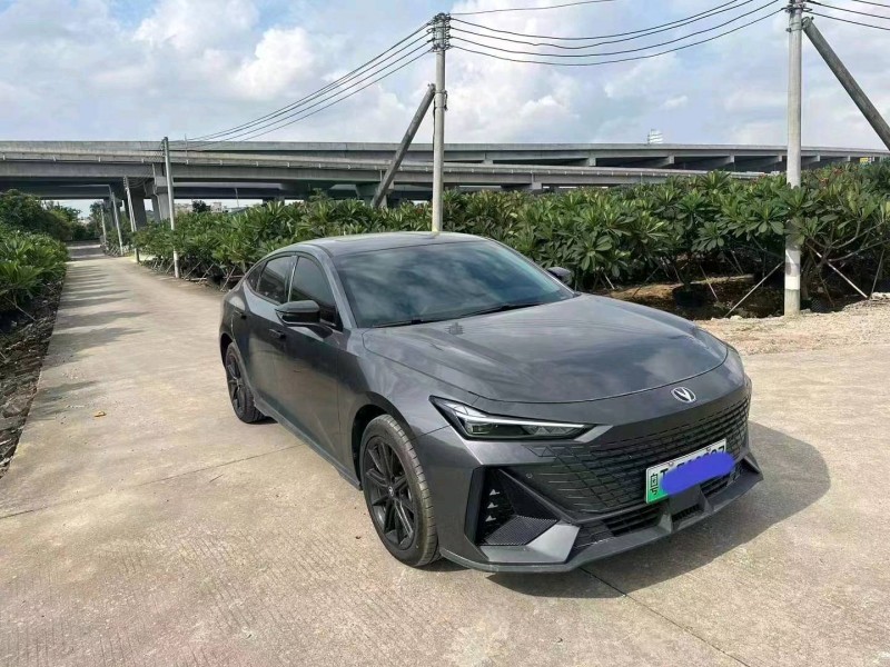 东营23年长安汽车UNI-V2