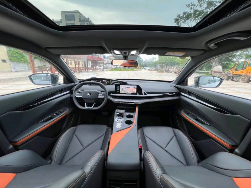 汕头23年长安汽车UNI-V7