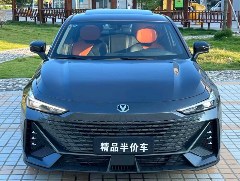 汕头23年长安汽车UNI-V1