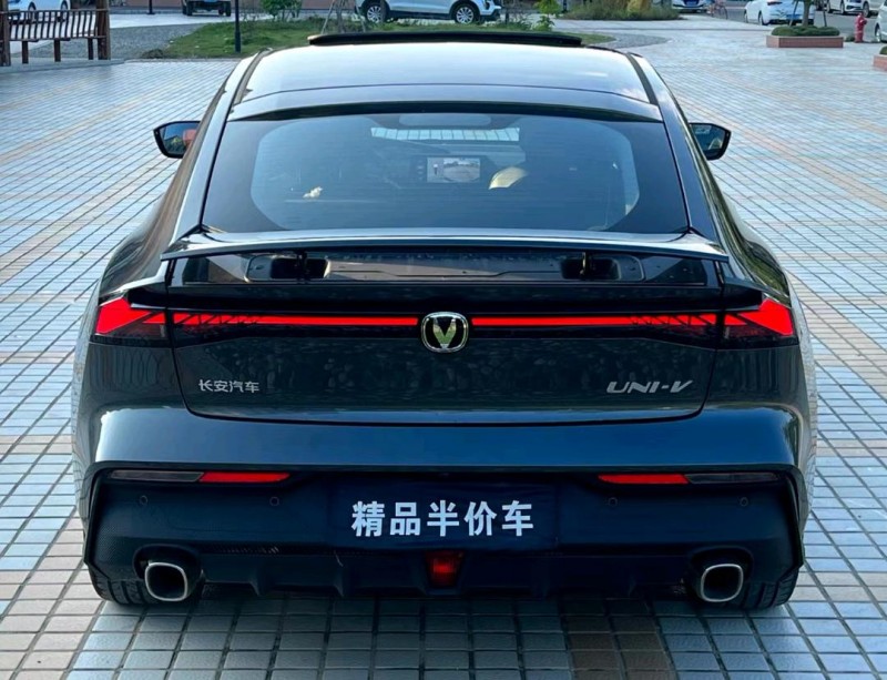 汕头23年长安汽车UNI-V9