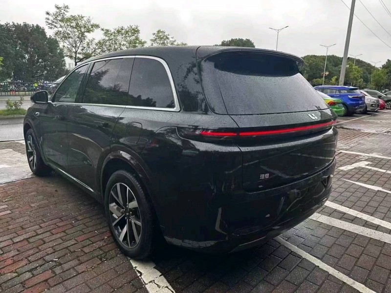 九江23年理想L87