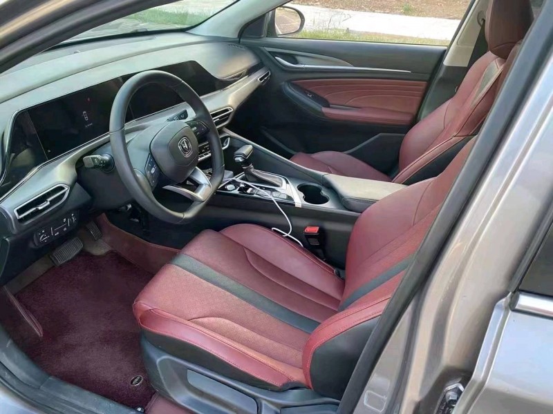 嘉兴22年长安汽车逸动8