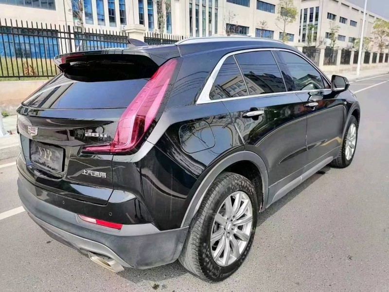 邯郸20年凯迪拉克XT46