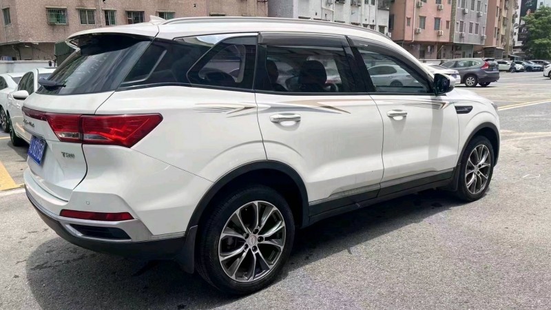 广州18年众泰T5004