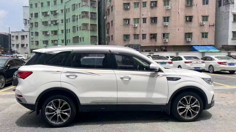 广州18年众泰T5005
