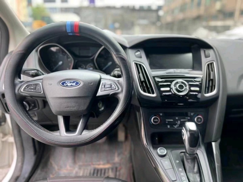 广州18年福特福克斯9