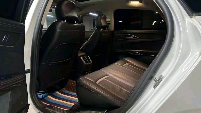 六盘水17年福特金牛座4