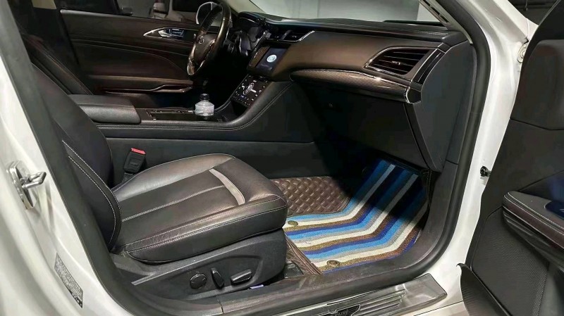 六盘水17年福特金牛座5