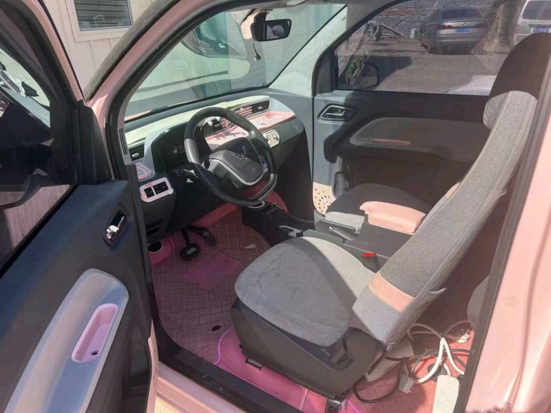 邢臺22年五菱汽車宏光MINI EV6