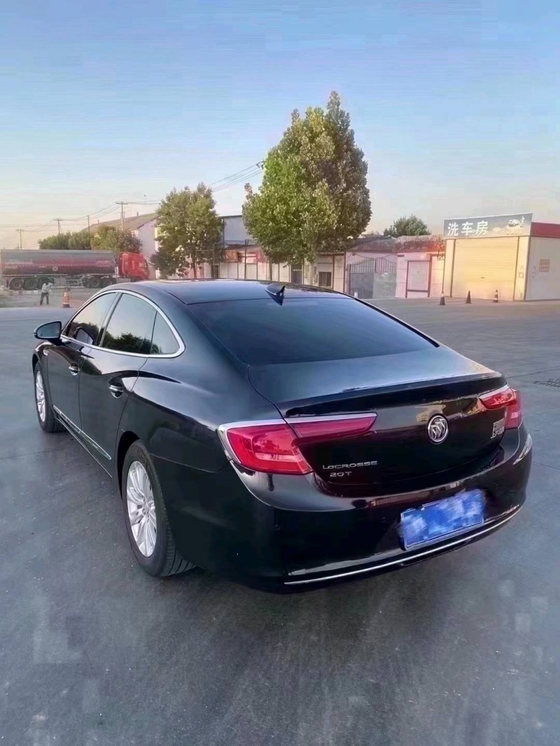 淄博17年别克君越8