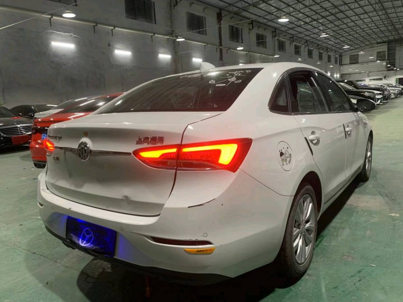 佛山20年别克英朗5