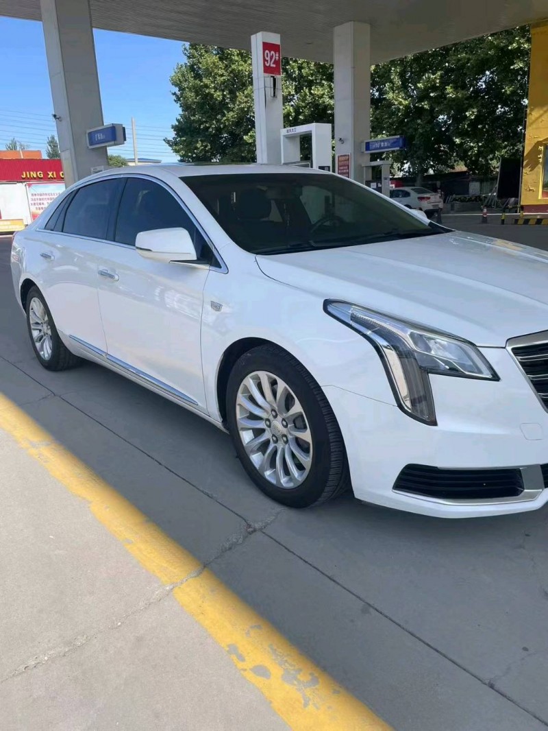 保定19年凯迪拉克XTS3