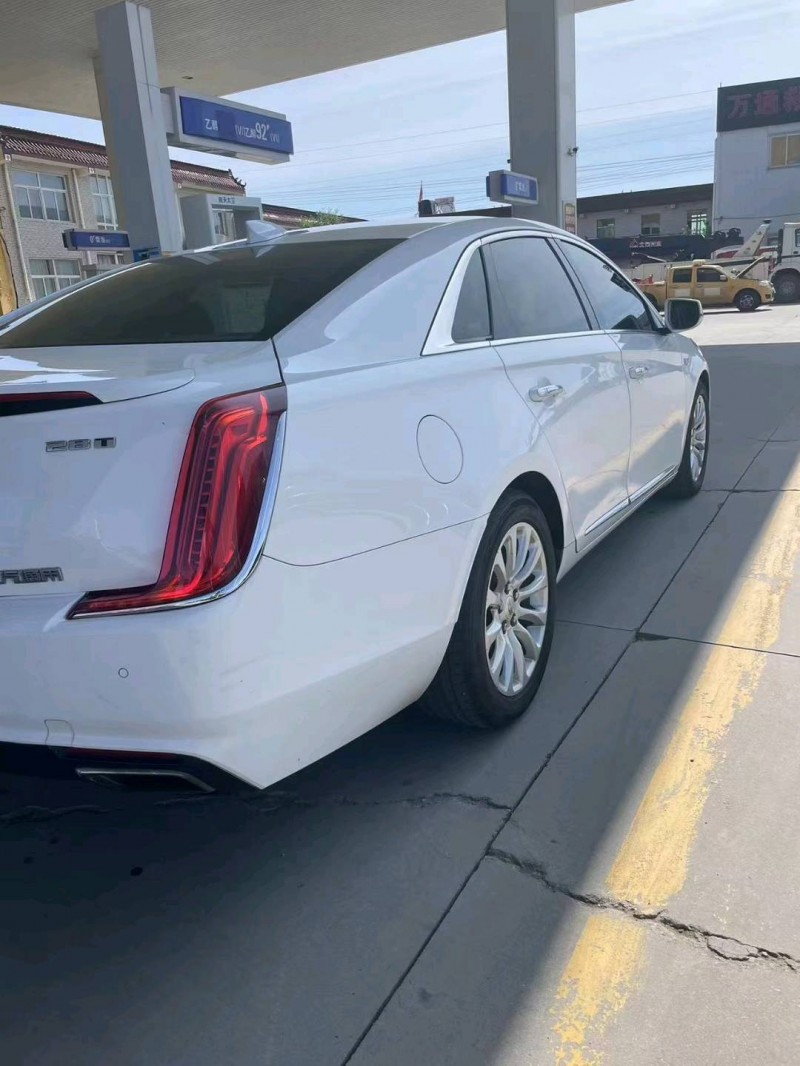 保定19年凯迪拉克XTS7