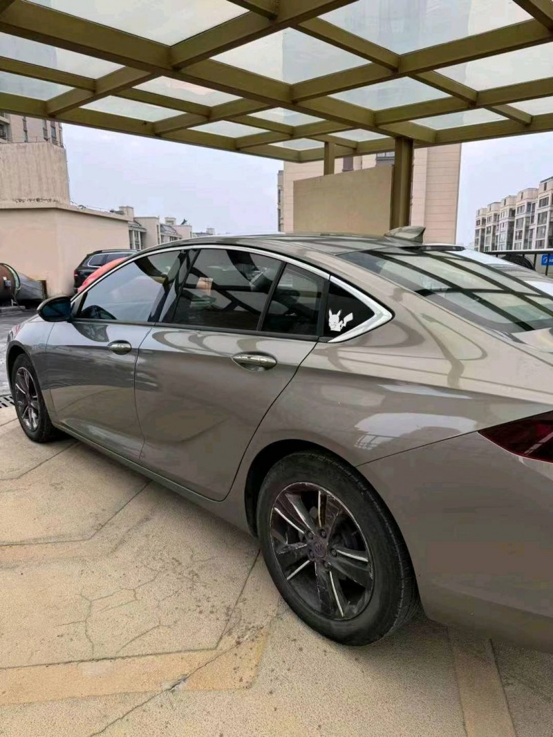 徐州18年别克君威5