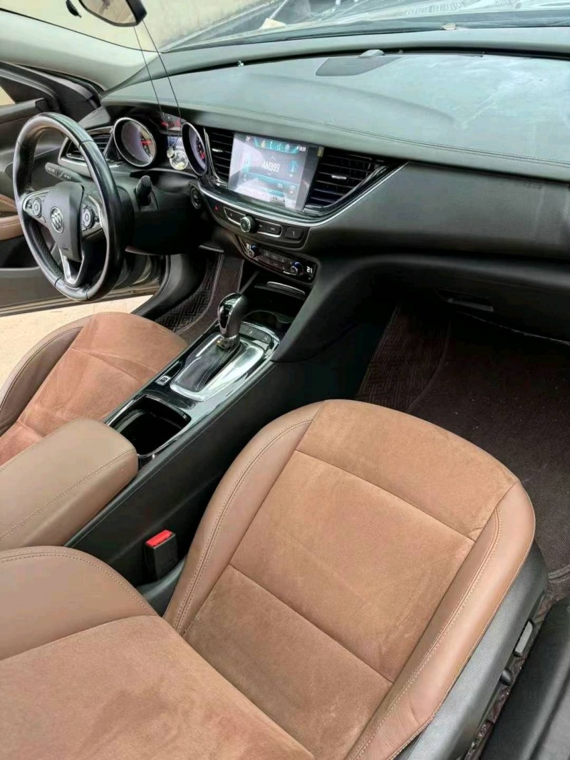 徐州18年别克君威8