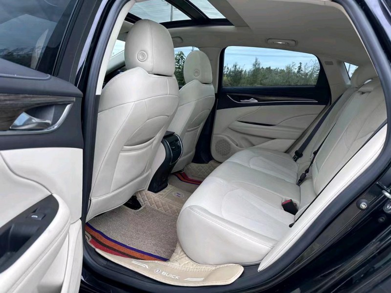 盐城20年别克君越4