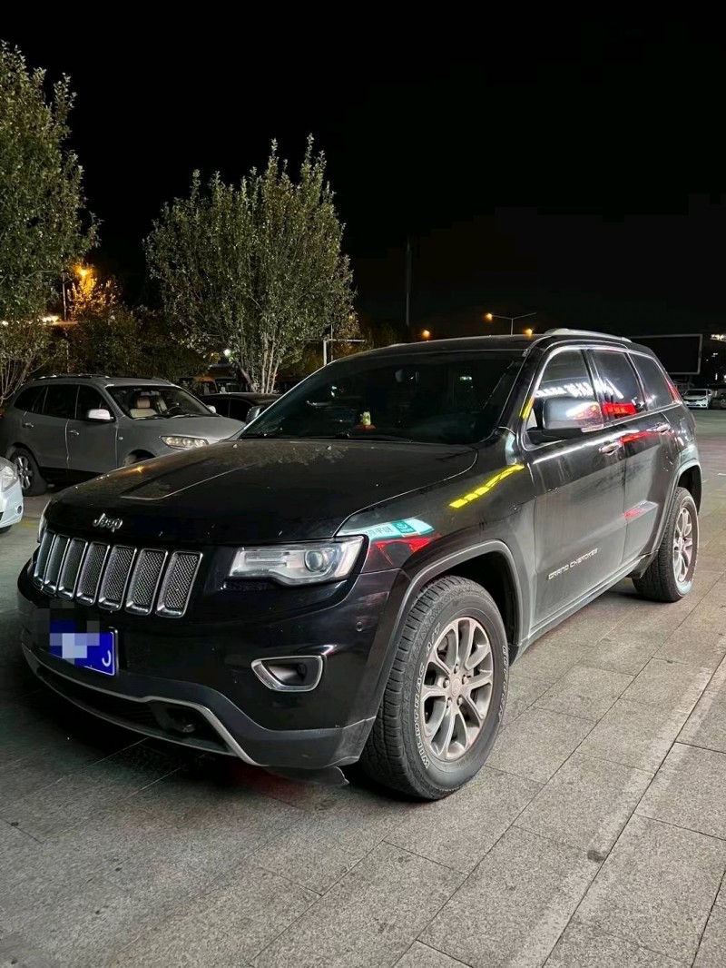 淄博16年Jeep大切诺基3