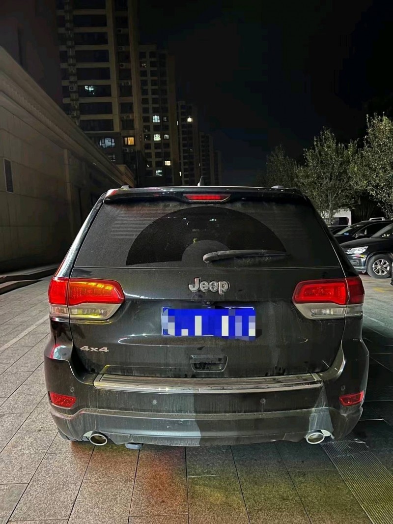 淄博16年Jeep大切诺基9