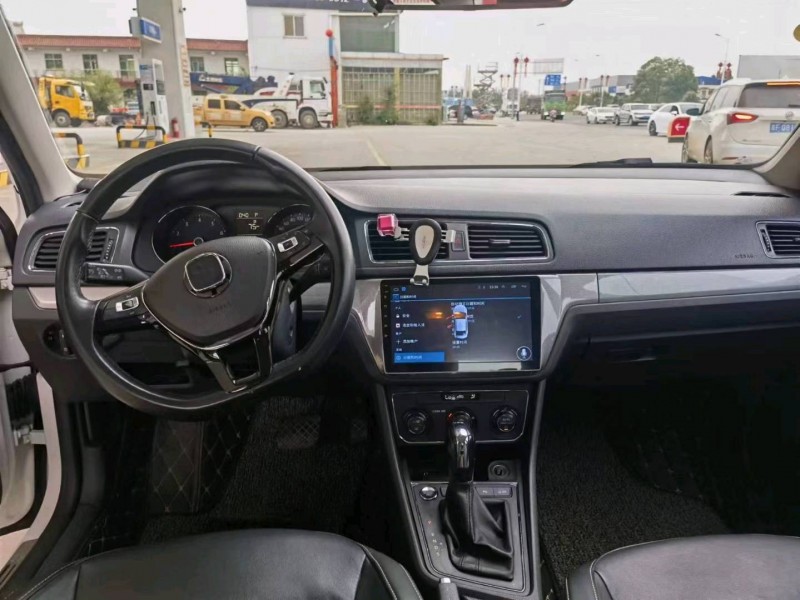 保定18年大众朗逸7