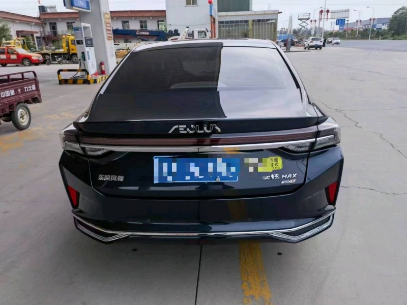 保定22年东风奕炫9