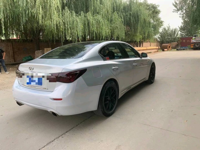 保定15年英菲尼迪Q504