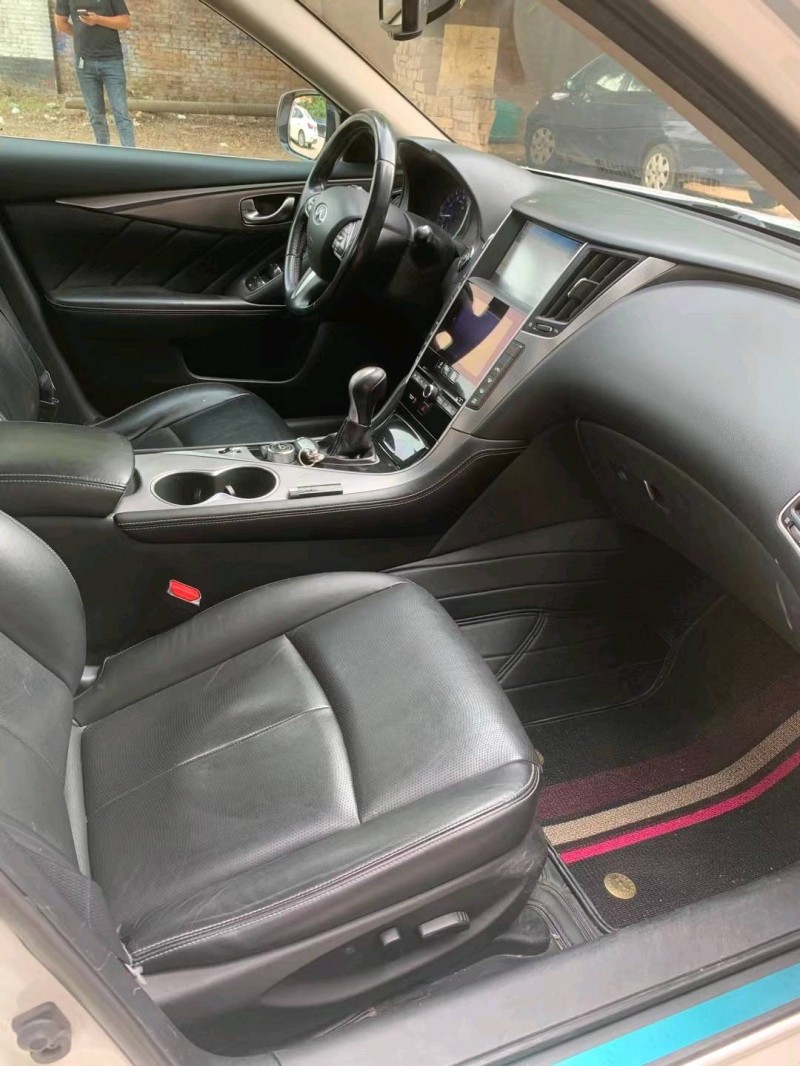 保定15年英菲尼迪Q506