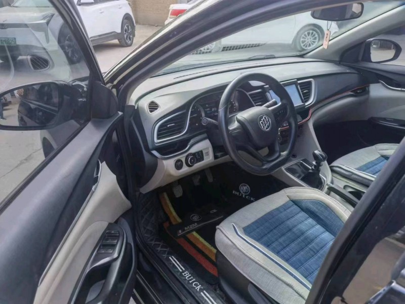 保定16年别克英朗8