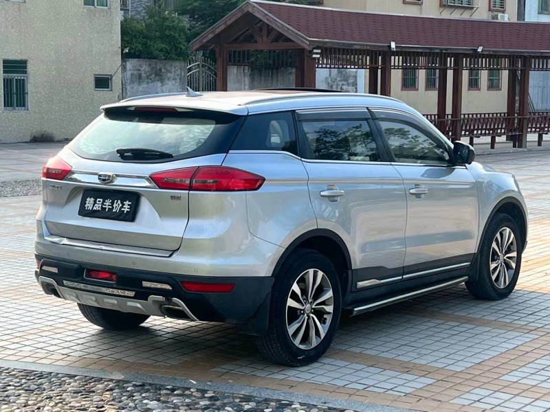 汕头16年吉利博越8