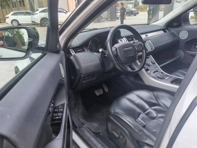 保定13年路虎极光4