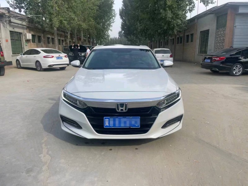 保定19年本田雅阁1