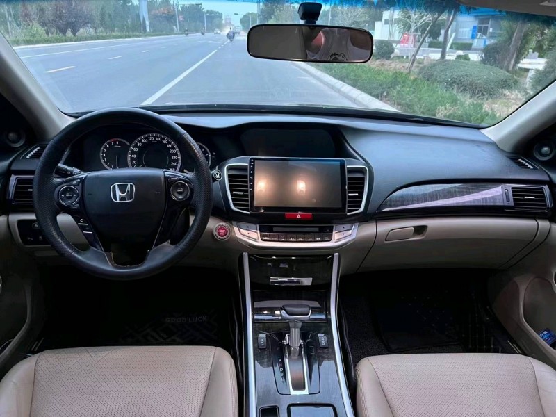 淄博14年本田雅阁5