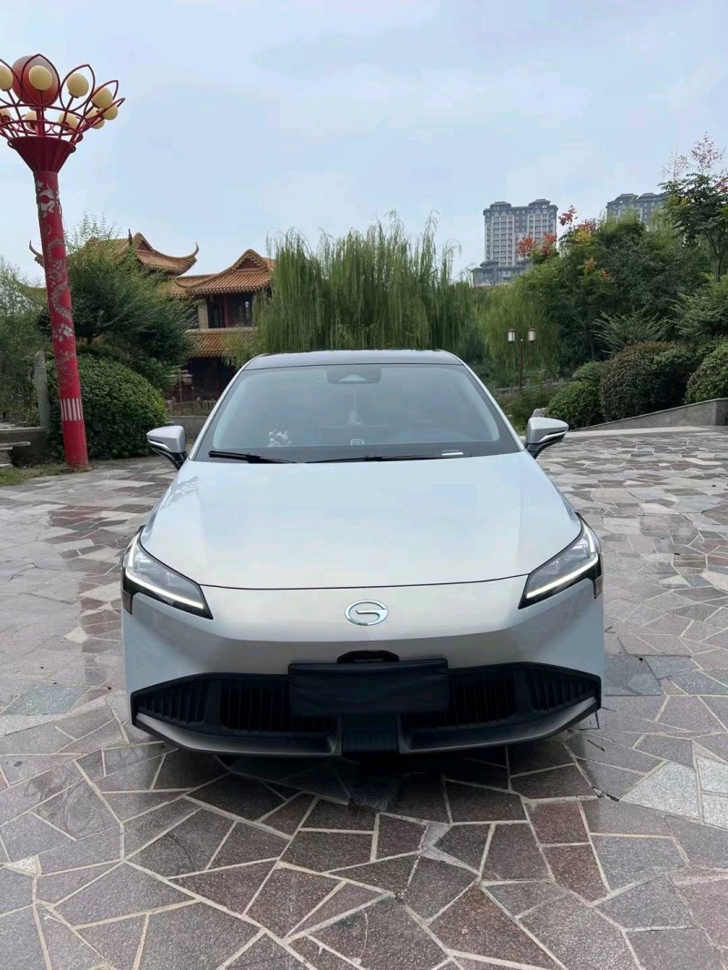 济宁23年传祺埃安S1