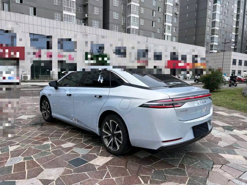 济宁23年传祺埃安S8