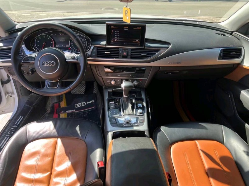 济宁15年奥迪A7L5