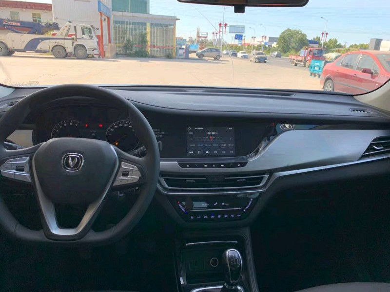 保定20年长安汽车CS358