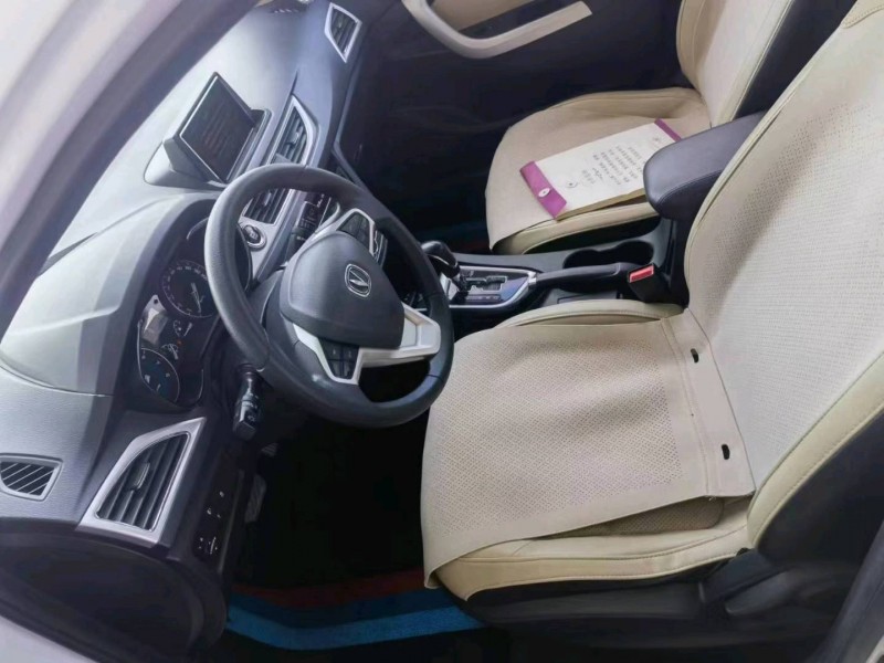 保定15年长安汽车悦翔V76