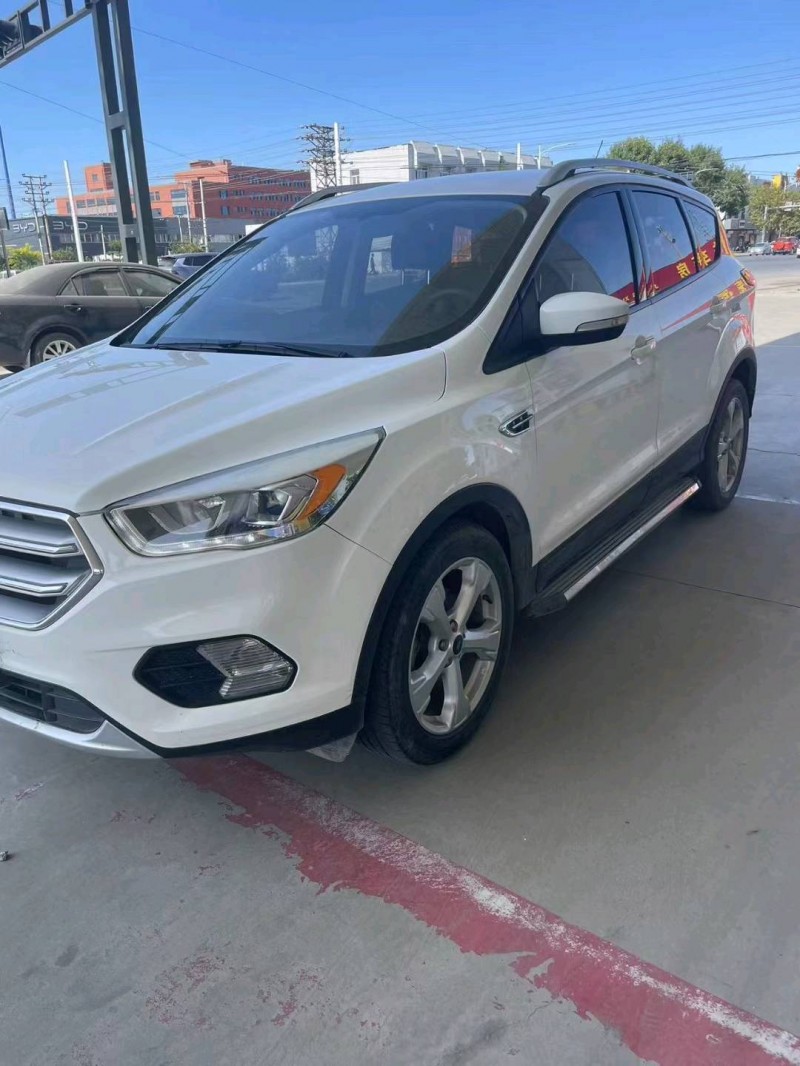 保定16年福特翼虎3