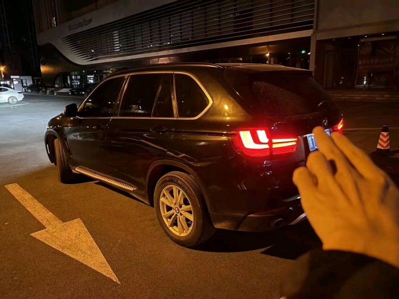 东营15年宝马X54