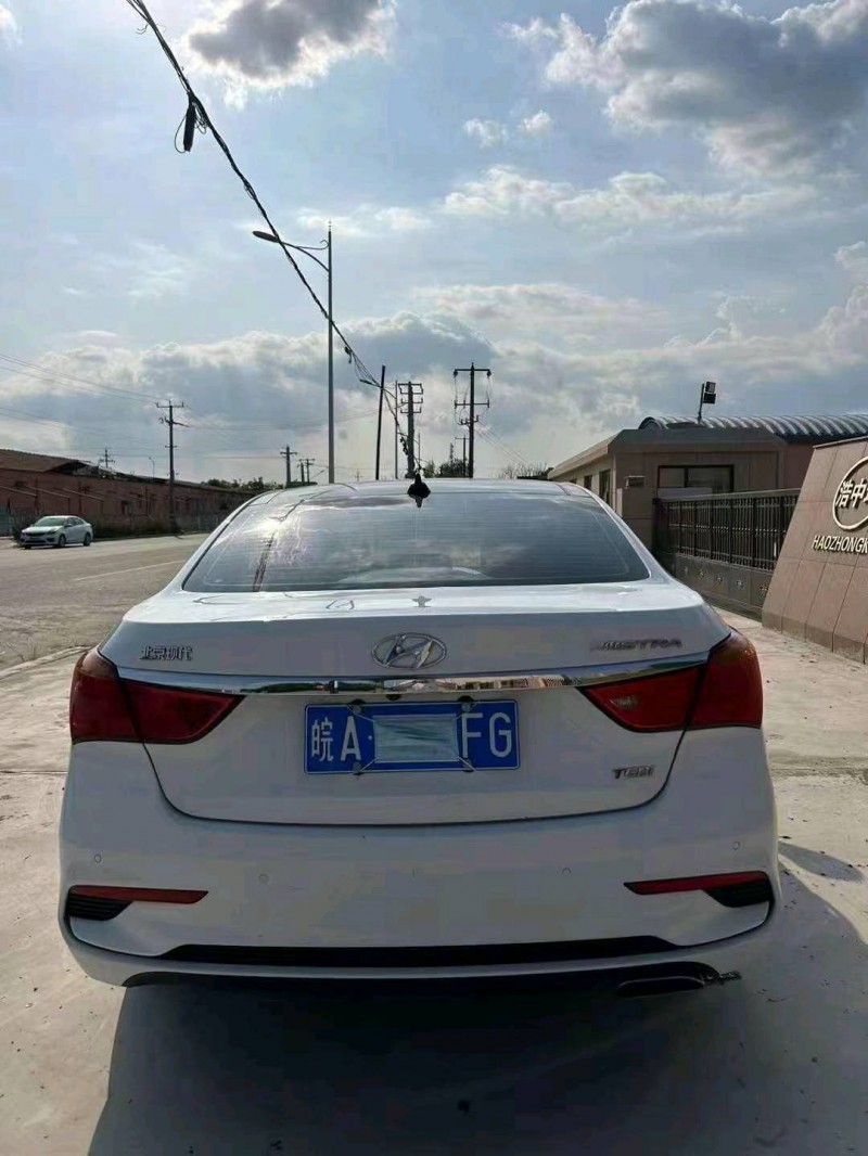 淄博17年现代名图8