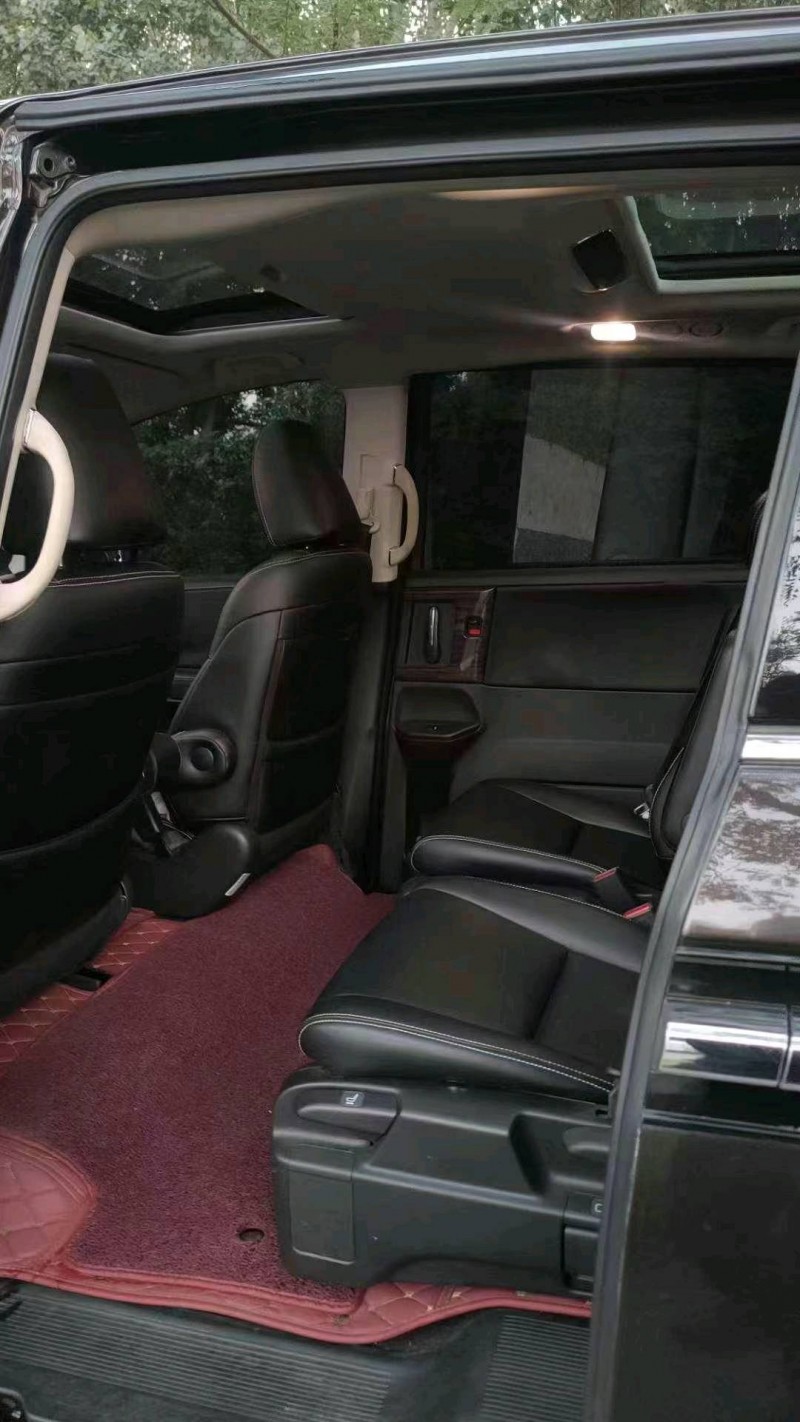 邢台17年本田艾力绅5