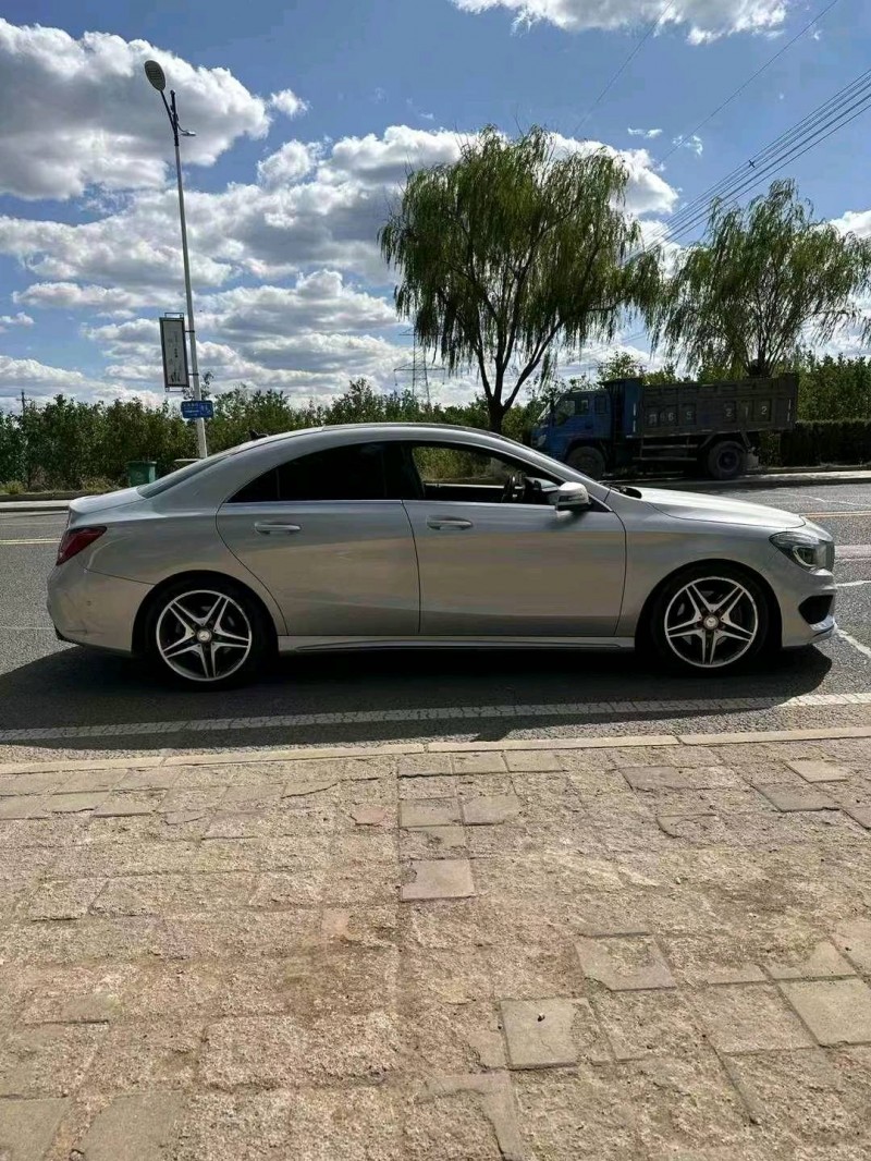 邯郸16年奔驰CLA7